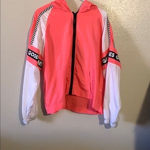 Wind breaker